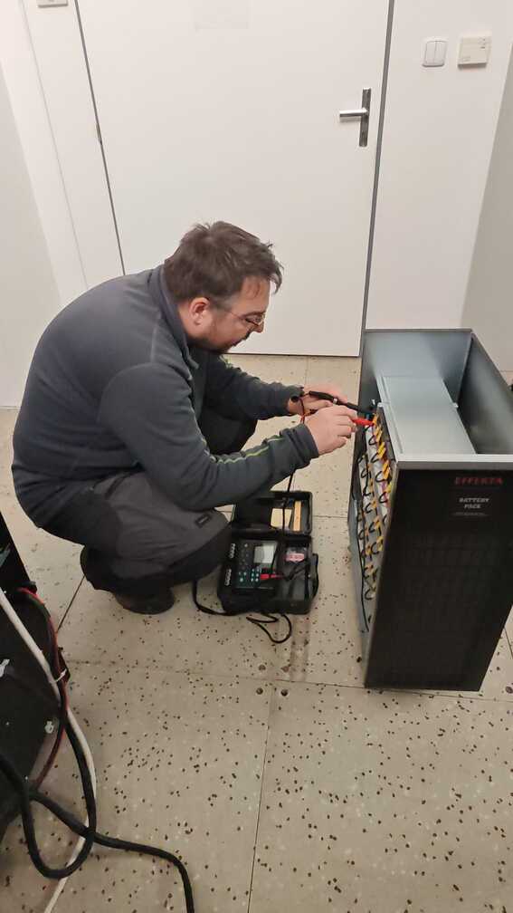 Servis UPS technologie